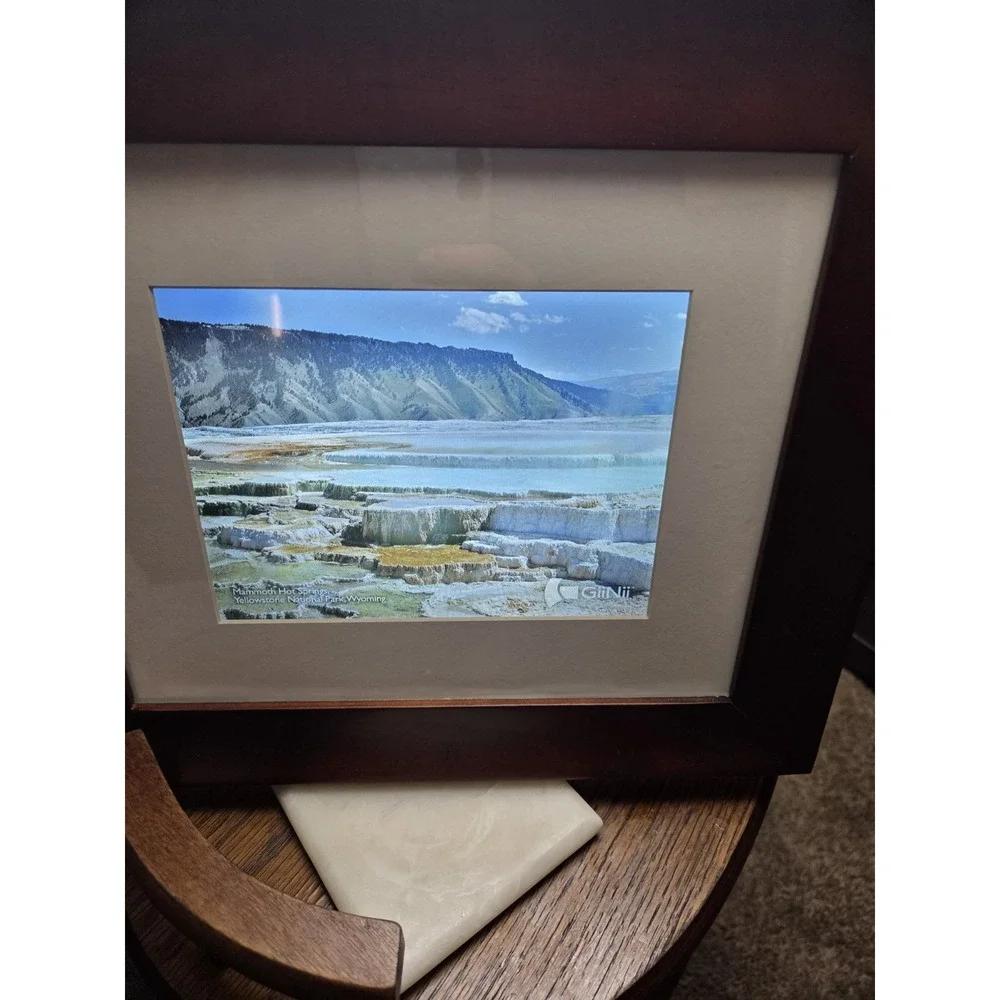 GiiNii 8 Inch Digital Picture Frame -Store Up to 3200 Photos 8